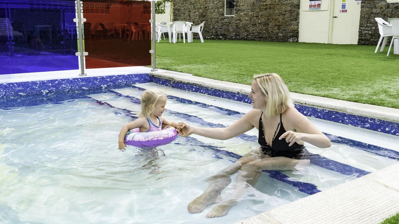 Bude Holiday Resort База отдыха Буде